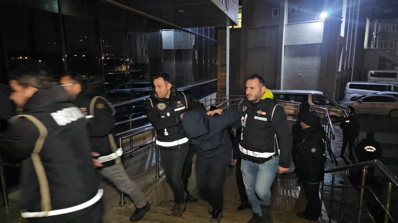 Zonguldak'ta Tefecilik Operasyonu Gerçekleşti, 8 Kişi Gözaltında