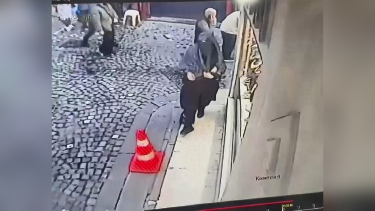 Kadın Kılığına Giren Hırsızlar İstanbul'da Yakalandı
