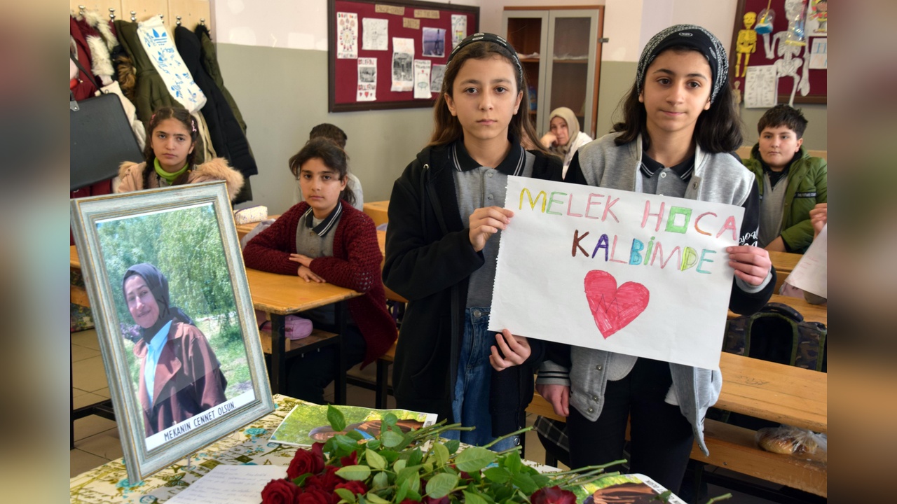 Kalp Krizinden Hayatını Kaybeden Öğretmene Son Veda
