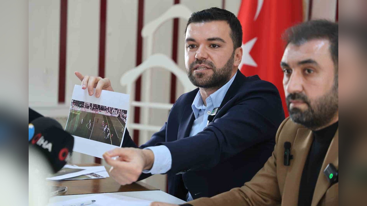 Elazığspor Asbaşkanı'ndan Vanspor'a Tepki ve Özür