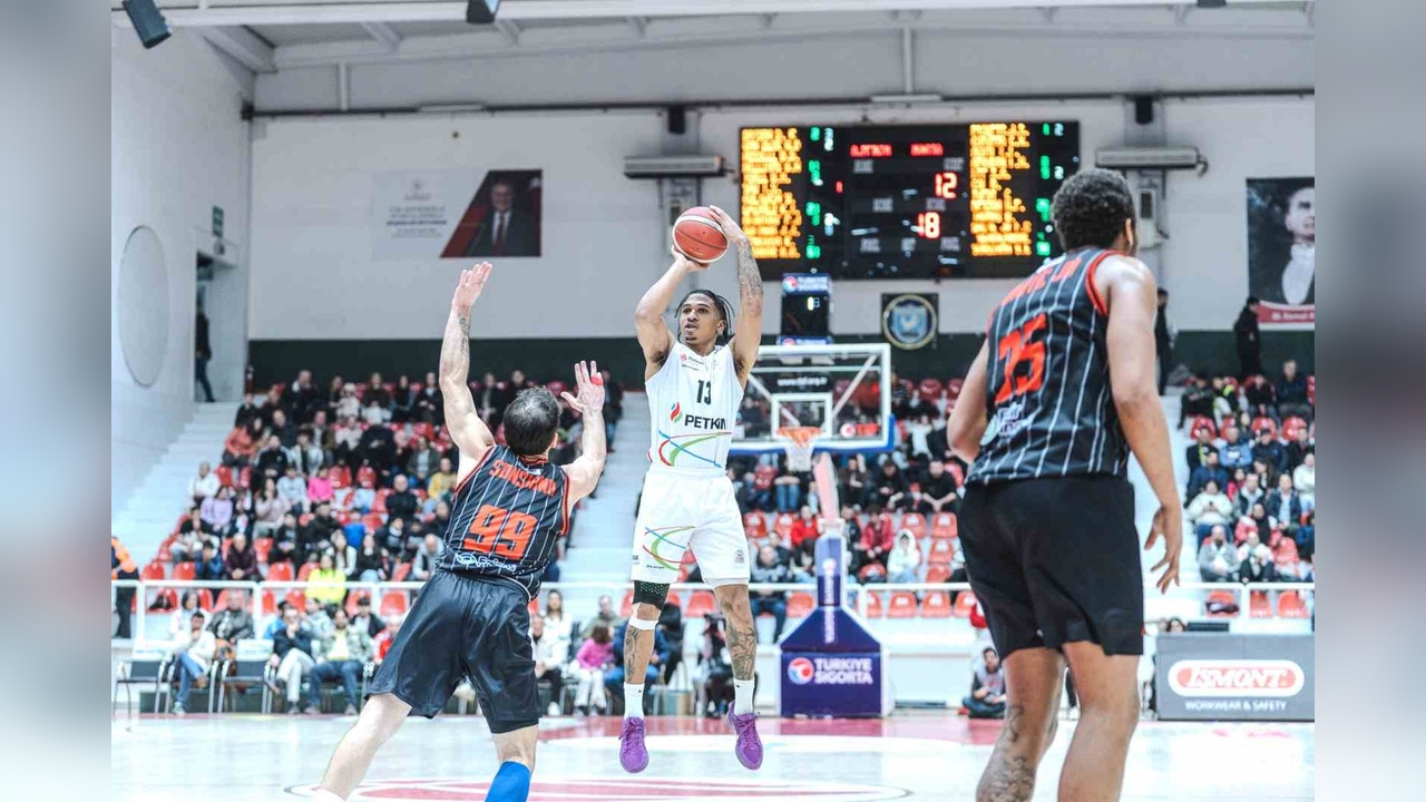 Manisa Basket, Aliağa Petkimspor'u Geçerek Önemli Bir Galibiyet Aldı