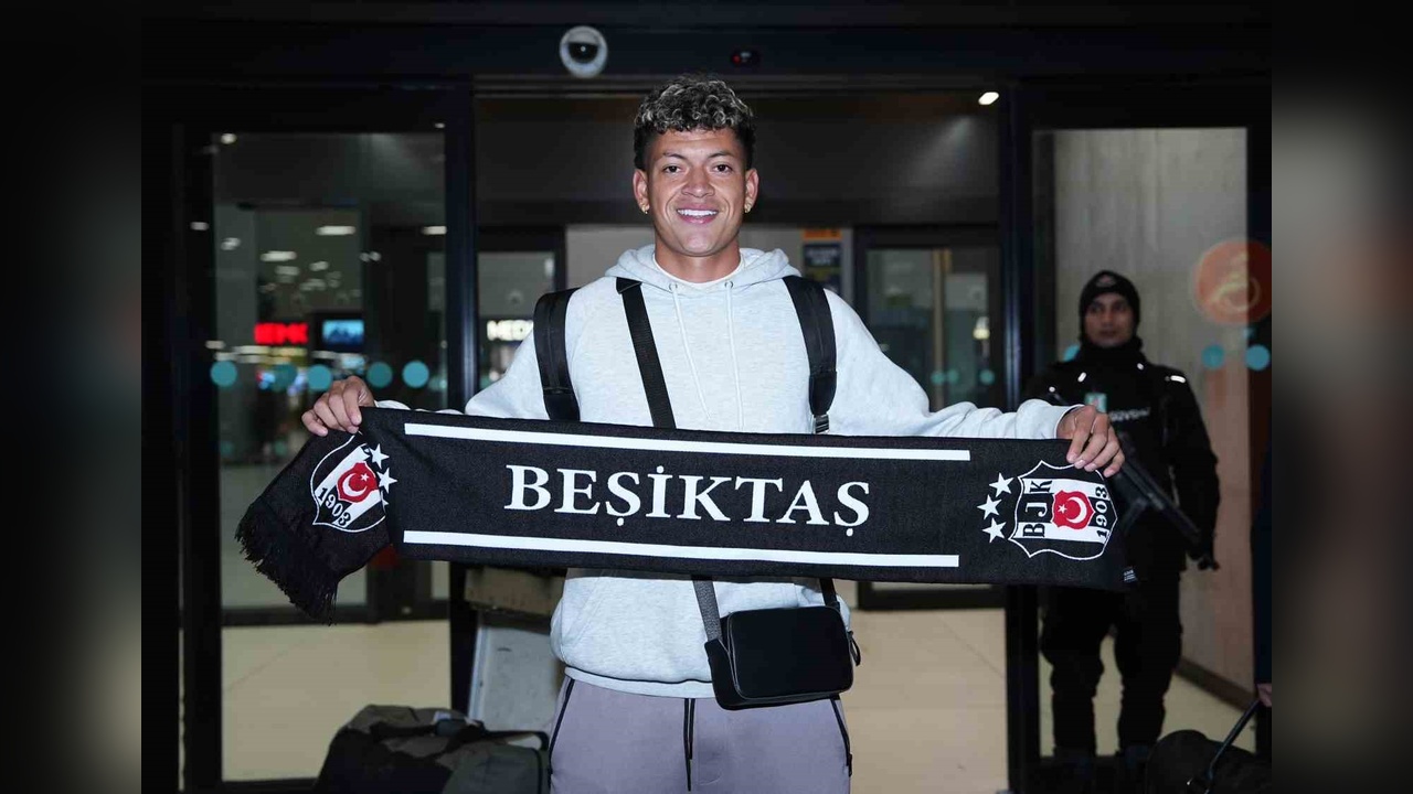Elan Ricardo, İstanbul'a Adım Attı