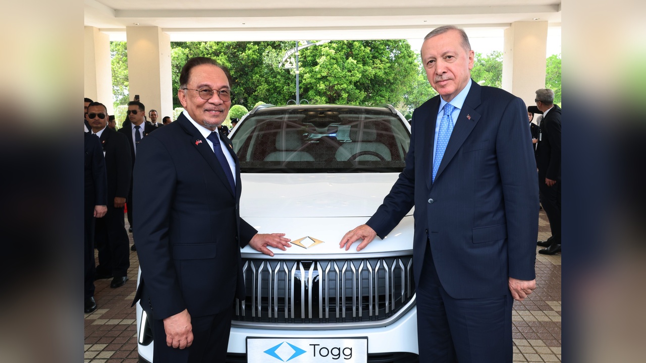 Cumhurbaşkanı Erdoğan'dan Malezya'ya Togg Hediyesi
