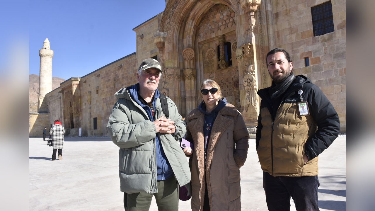 İngiliz Çift, Ulu Camii'nde Tarihi Anlar Yaşadı
