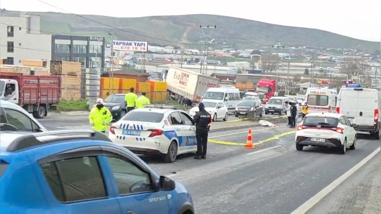 Büyükçekmece'de TIR Kazası: Sürücü Hayatını Kaybetti