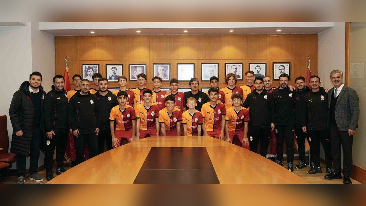 Galatasaray Futbol Akademisi'nde Yeni Yüzler: 16 Oyuncu Eğitime Başladı