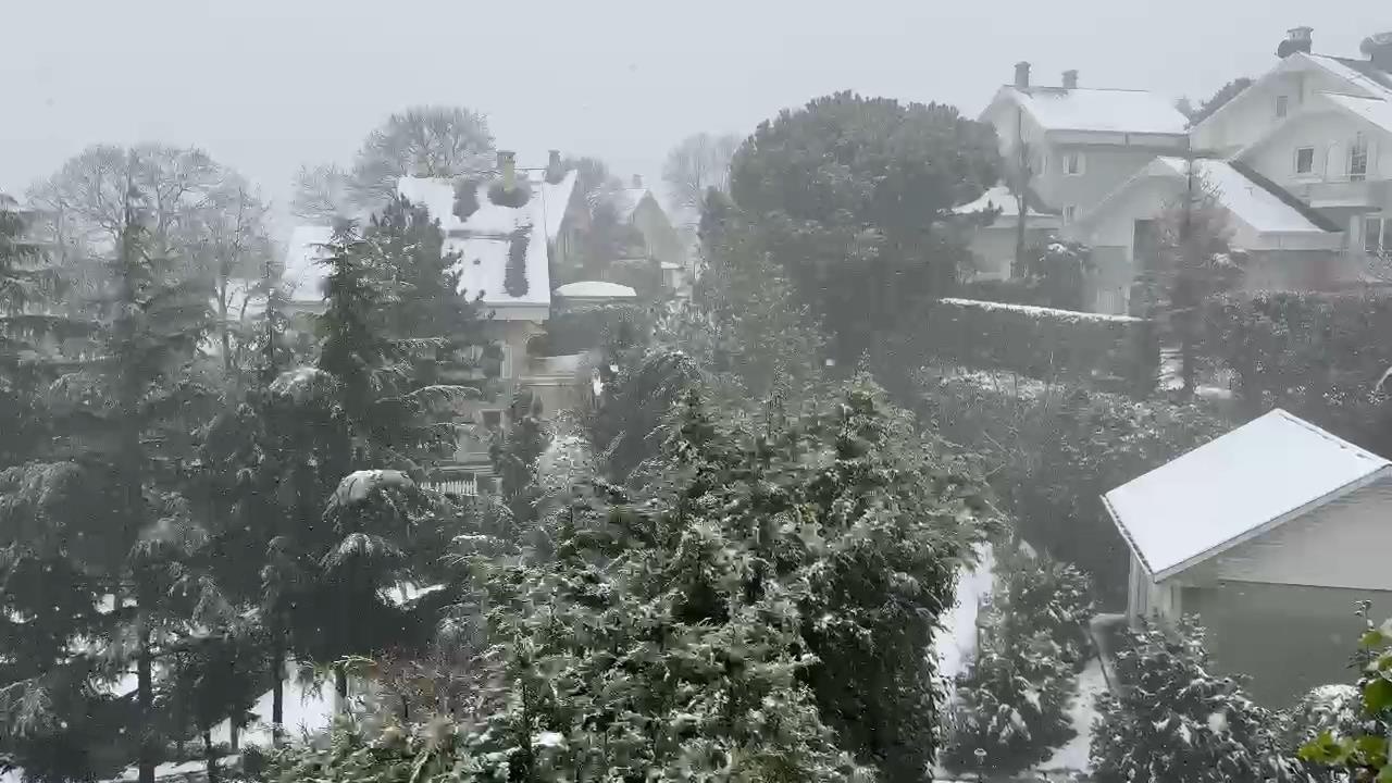 İstanbul'da Kar Yağışı Etkisini Gösteriyor