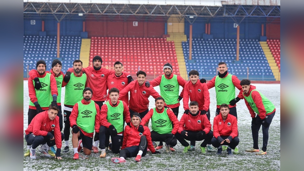 Mardin 1969 Spor, Kar Altında Maç Hazırlıklarını Sürdürüyor