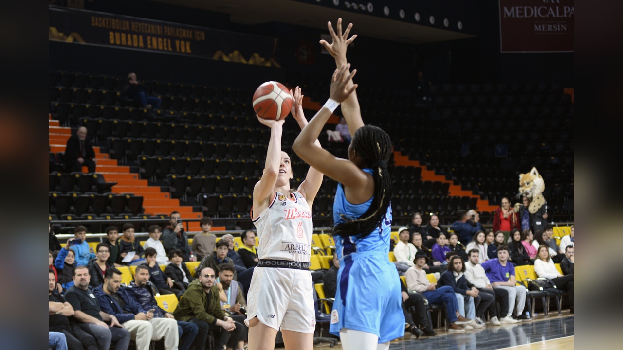 Çimsa ÇBK Mersin, İlkem Yapı Tarsus Spor'u 77-66 Yendi