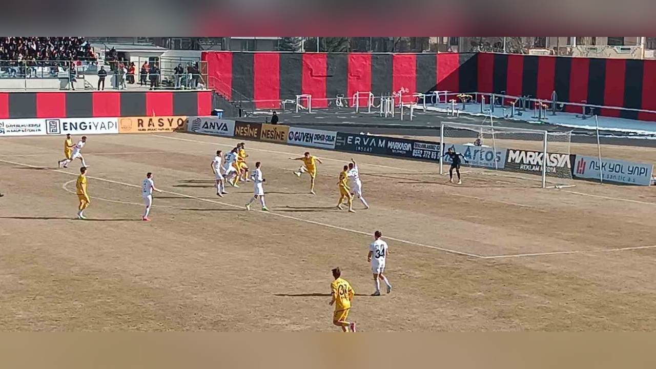Vanspor FK ve Menemen Futbol Kulübü Beraberlikte Buluştu