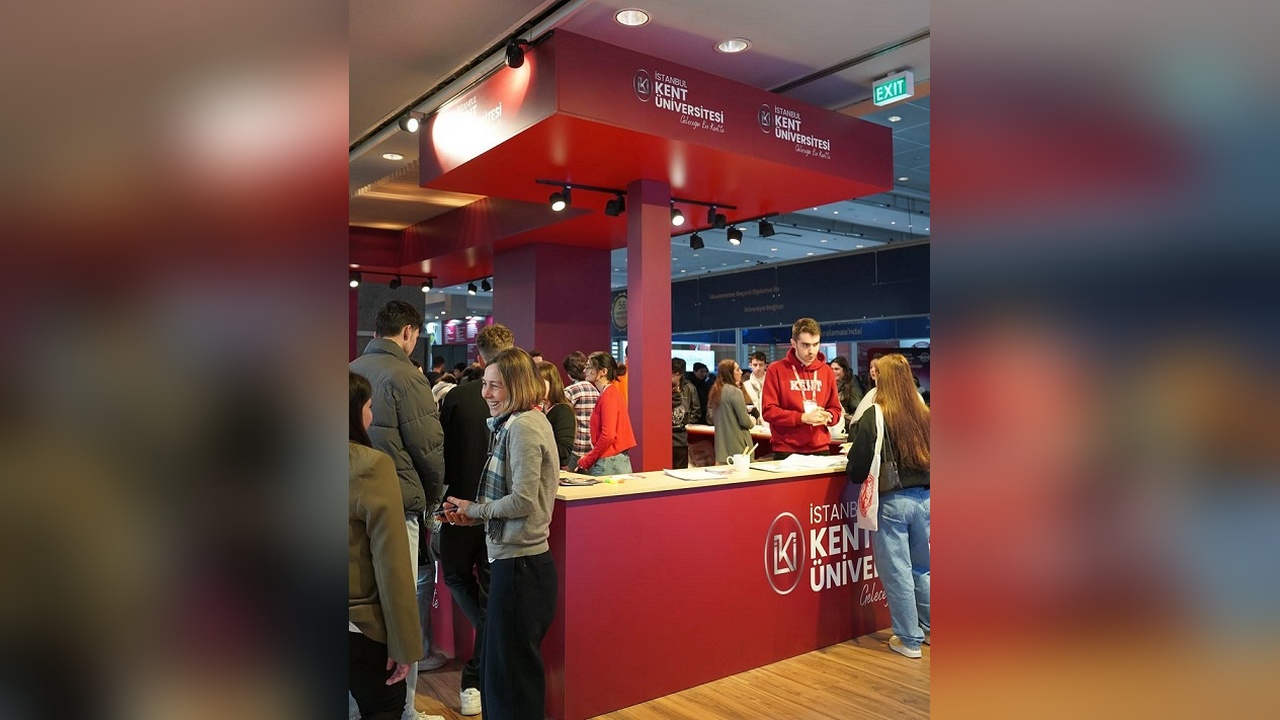 İstanbul Kent Üniversitesi Öğrencileri Eğitim ve Kariyer Fuarı'nda Buluştu