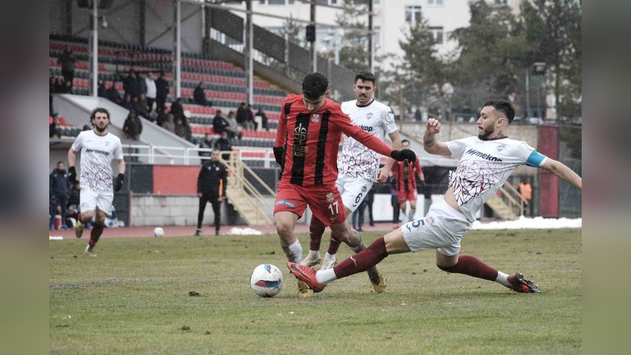 TFF 2. Lig'de Kastamonuspor ve 1461 Trabzon FK Beraberlik Elde Etti