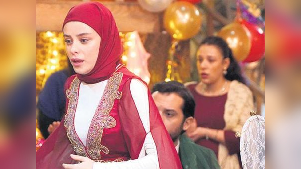 Münevver'in Duygusal Feryadı Gözyaşlarına Sebep Oldu