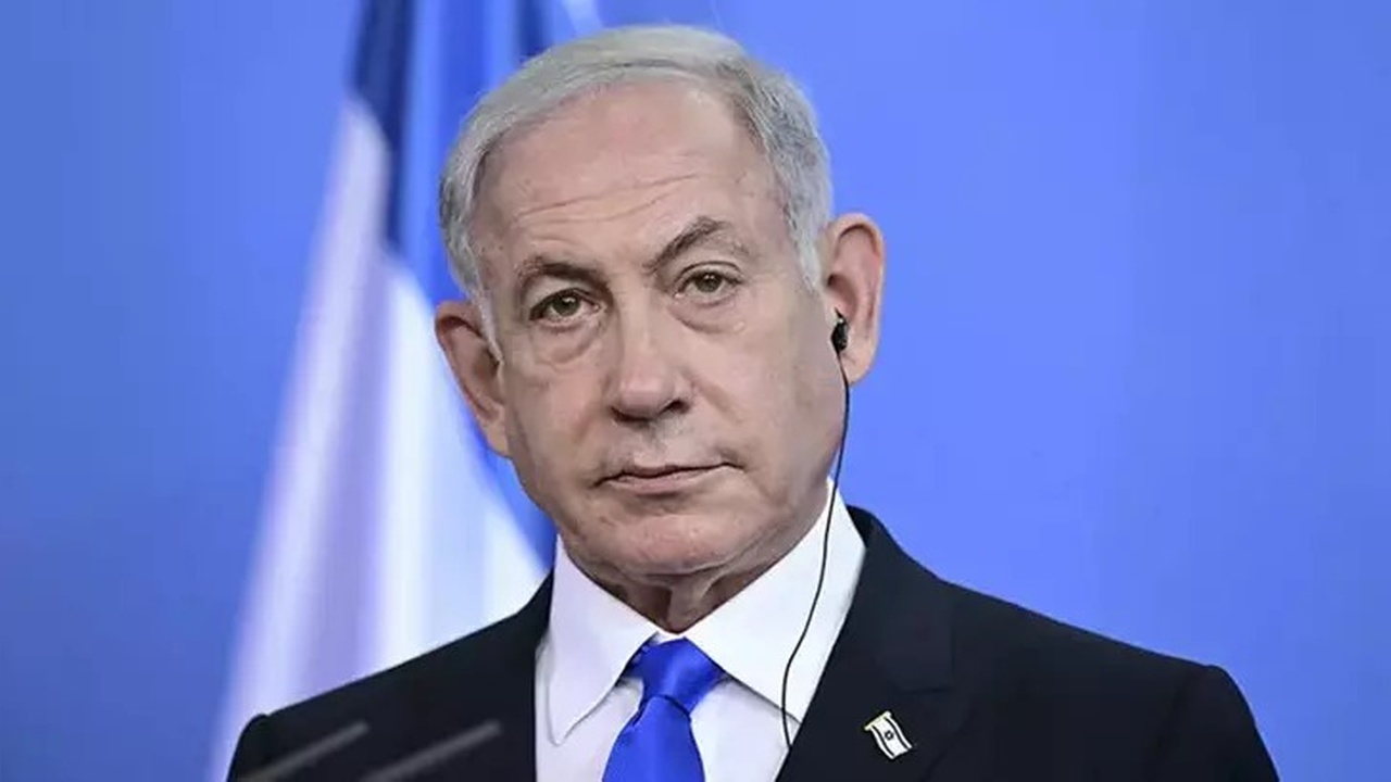 Netanyahu Yolsuzluk Davasında Mahkeme Önünde