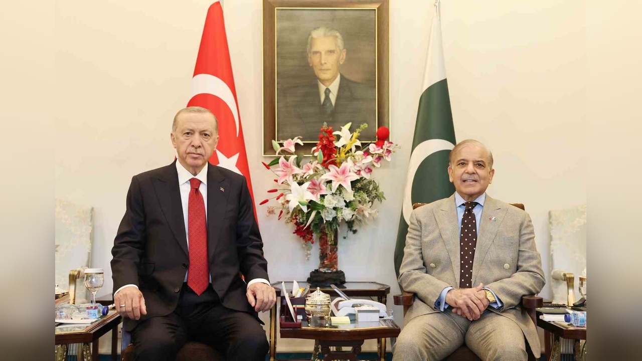 Cumhurbaşkanı Erdoğan ve Pakistan Başbakanı Şerif'ten Önemli Görüşme