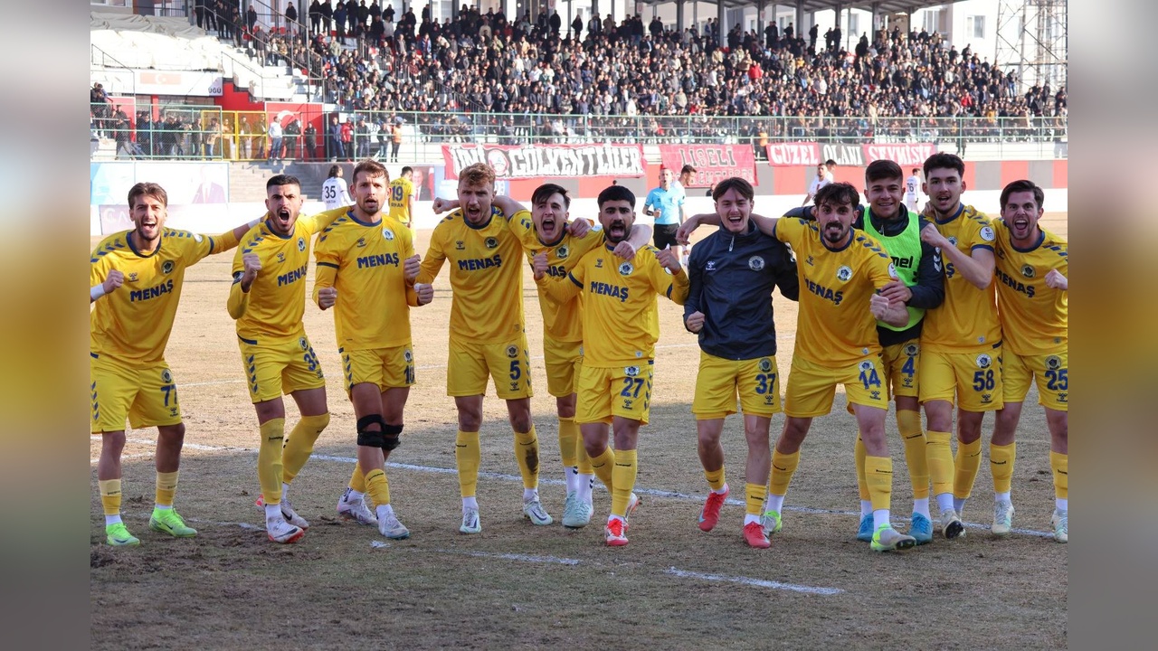 Menemen FK, Maçın Son Anlarında Galibiyeti Elde Etti