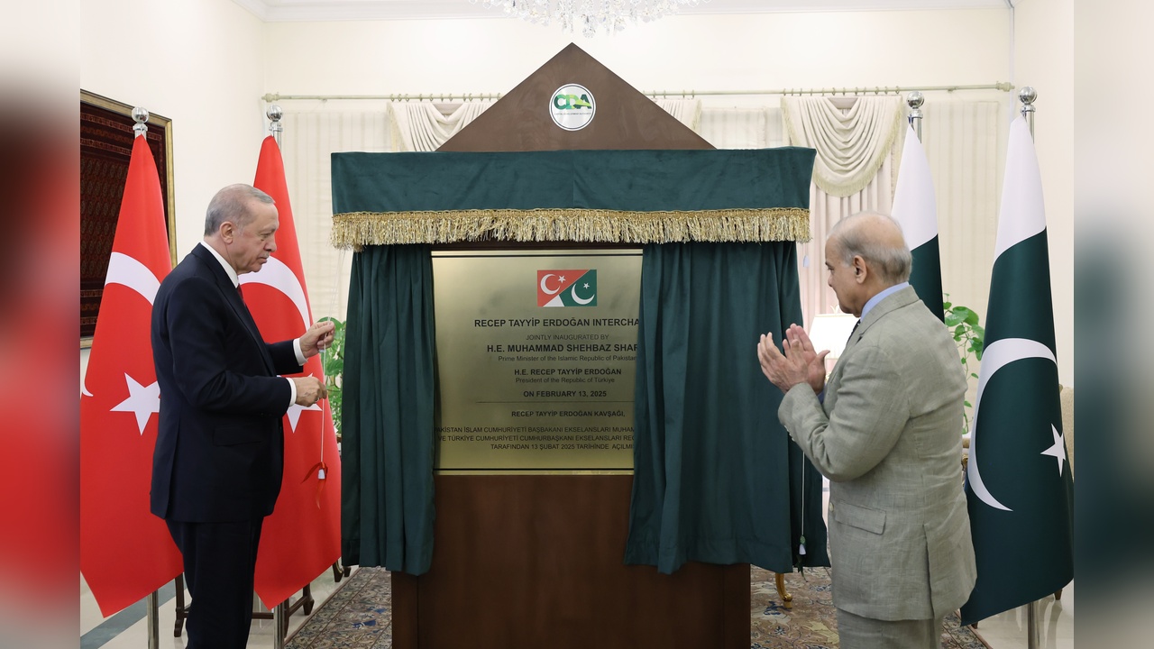 Cumhurbaşkanı Erdoğan, İslamabad'da Yola Çıkıyor