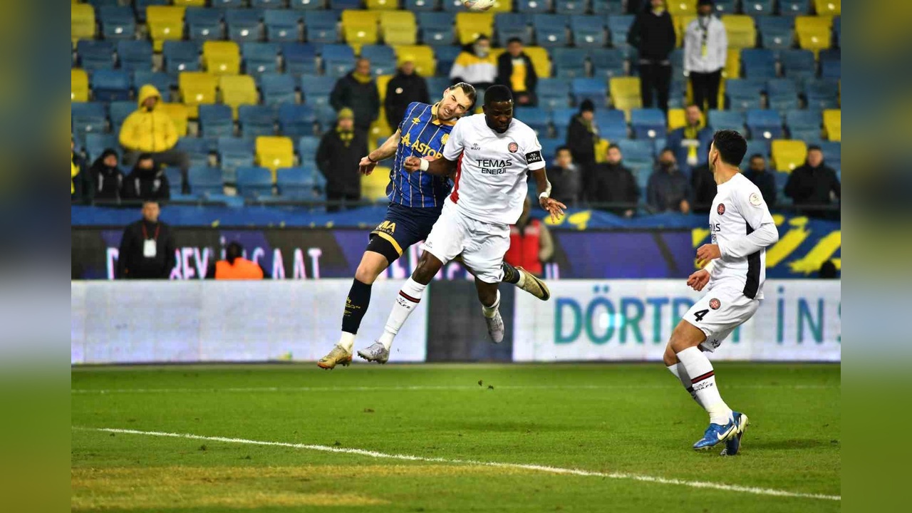 Fatih Karagümrük, MKE Ankaragücü'nü Mağlup Etti