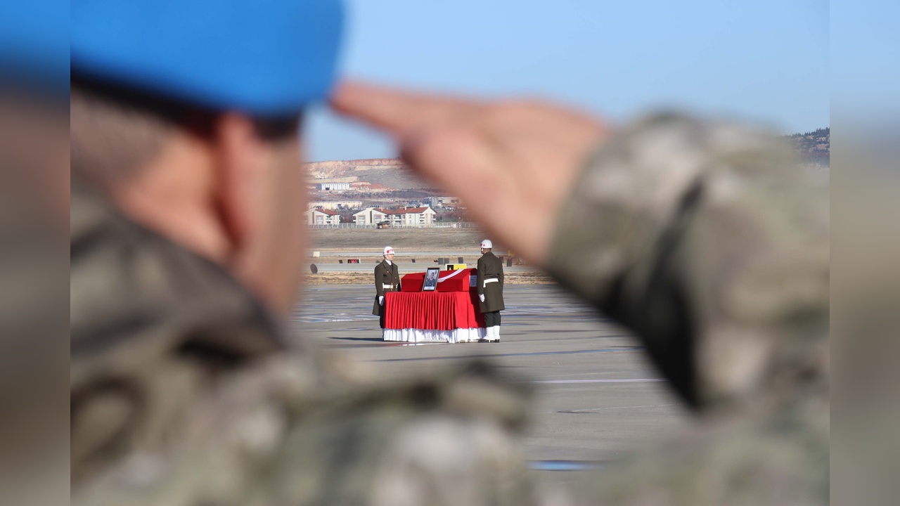 Şehit Uzman Çavuşun Cenazesi Törenle Uğurlandı