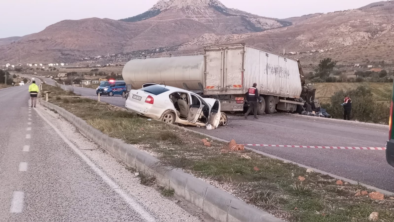 Tanker Kazası: 1 Kişi Hayatını Kaybetti, 4 Yaralı