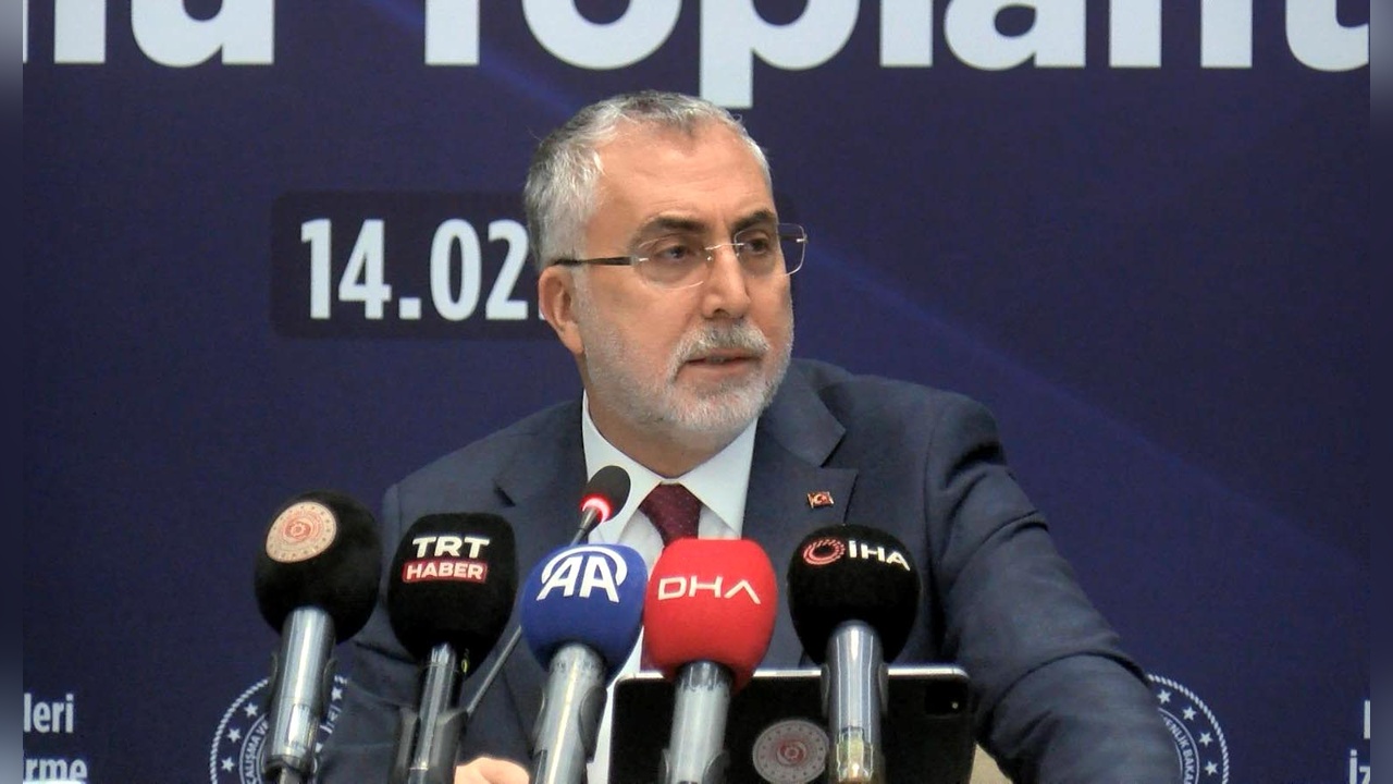 Bakan Işıkhan'dan Millet İradesine Vurgu