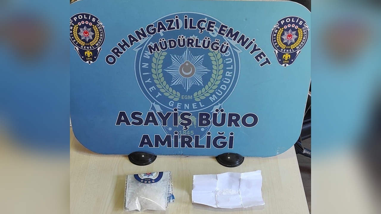 Uyuşturucu Madde Taşıyan Şüpheli Dur İhtarı Sonrası Yakalandı