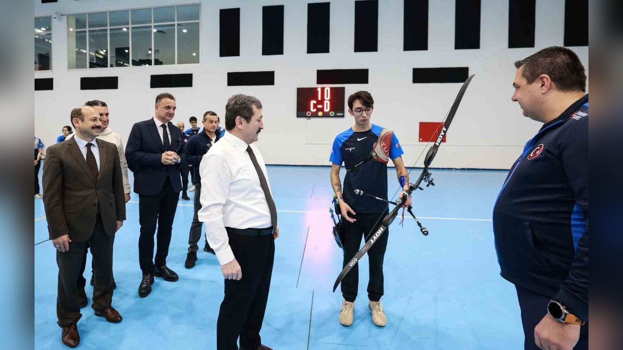 Mete Gazoz ve Okçuluk Milli Takımı Avrupa Şampiyonası İçin Samsun'da Kamp Yapıyor