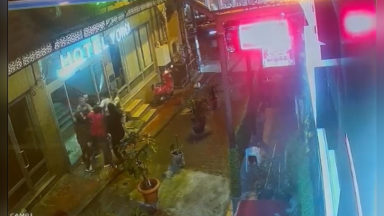 Taksim'de Otel Baskını: 3 Yaralı