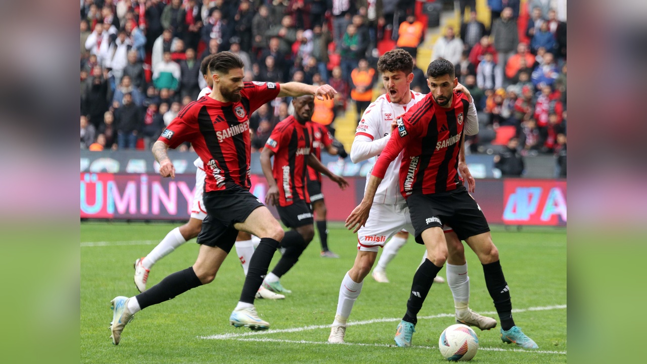 Gaziantep FK, Sivasspor'u 2-1 Mağlup Etti