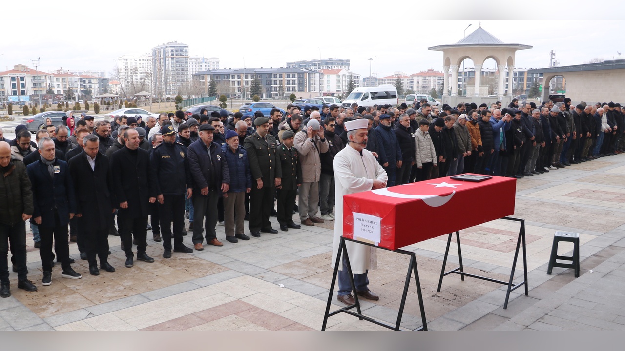 İspanya'da Hayatını Kaybeden Polis Memuru Afyon'da Defnedildi