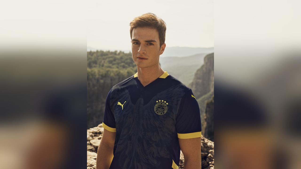 Fenerbahçe için PUMA'dan Özel Forma Tasarımı