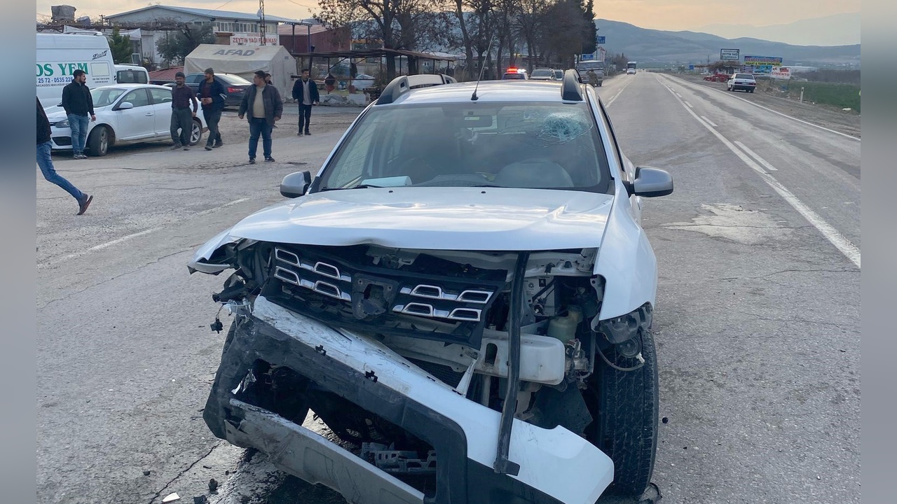 Gaziantep'te Trafik Kazası: 5 Kişi Yaralandı