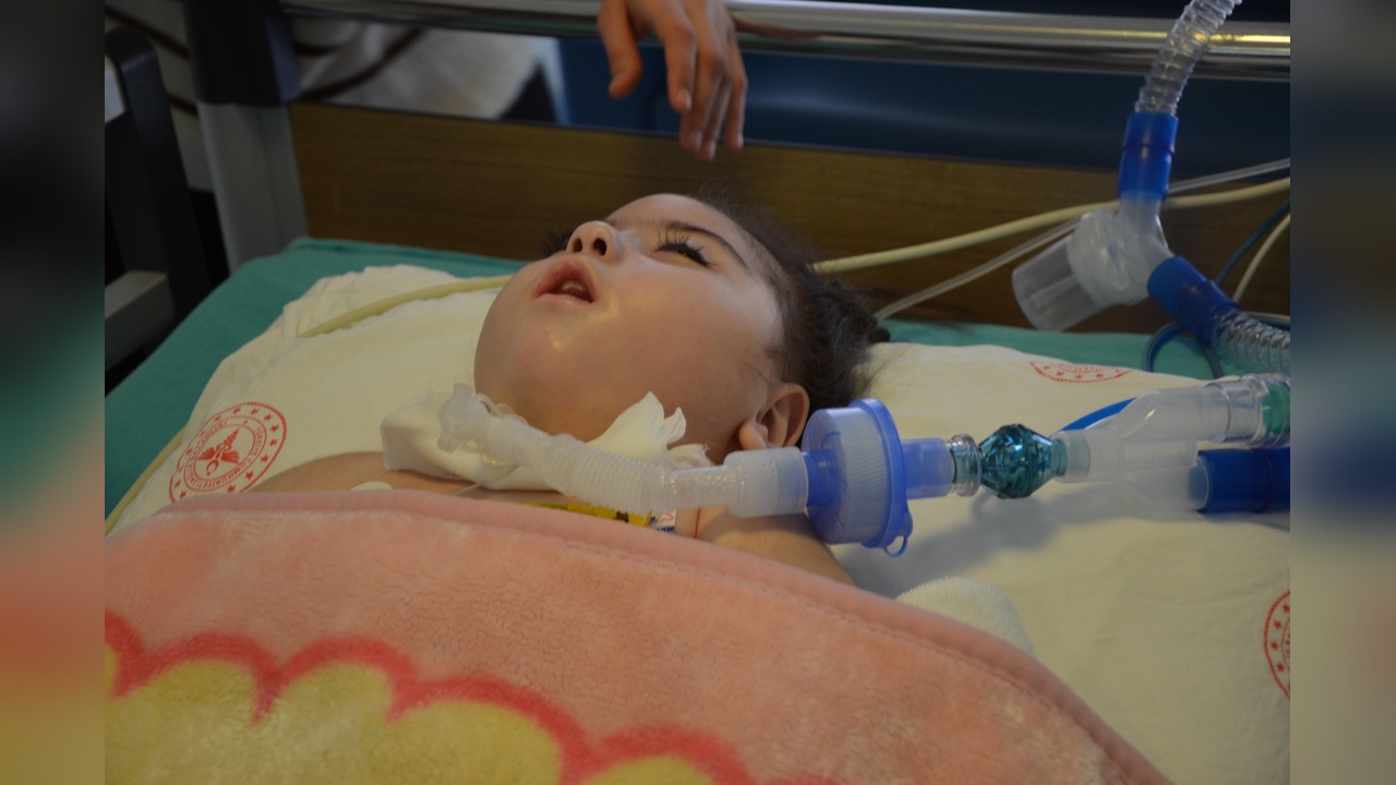 Eskişehir'de Depremzede Asiye Ameliyat Oldu