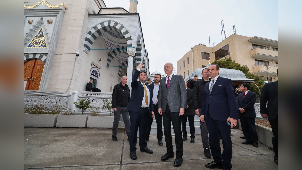 Kurtulmuş'tan Tokyo Camii Ziyareti