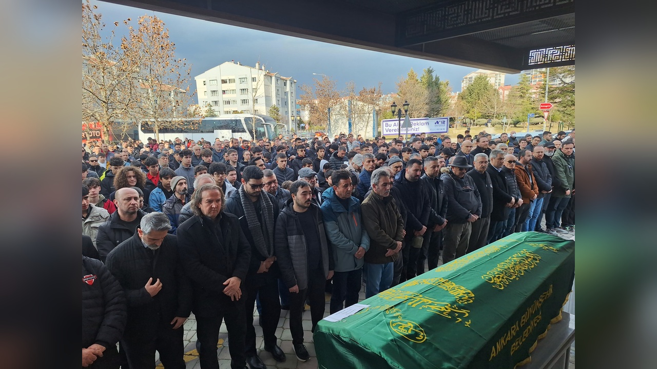 Kalp Krizi Geçiren Hentbol Antrenörü Son Yolculuğuna Uğurlandı