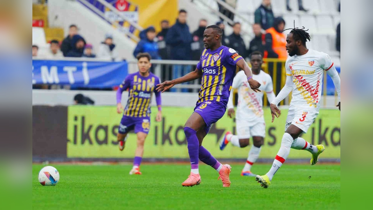 Eyüpspor ve Kayserispor İlk Yarıda Beraberlikte Kaldı