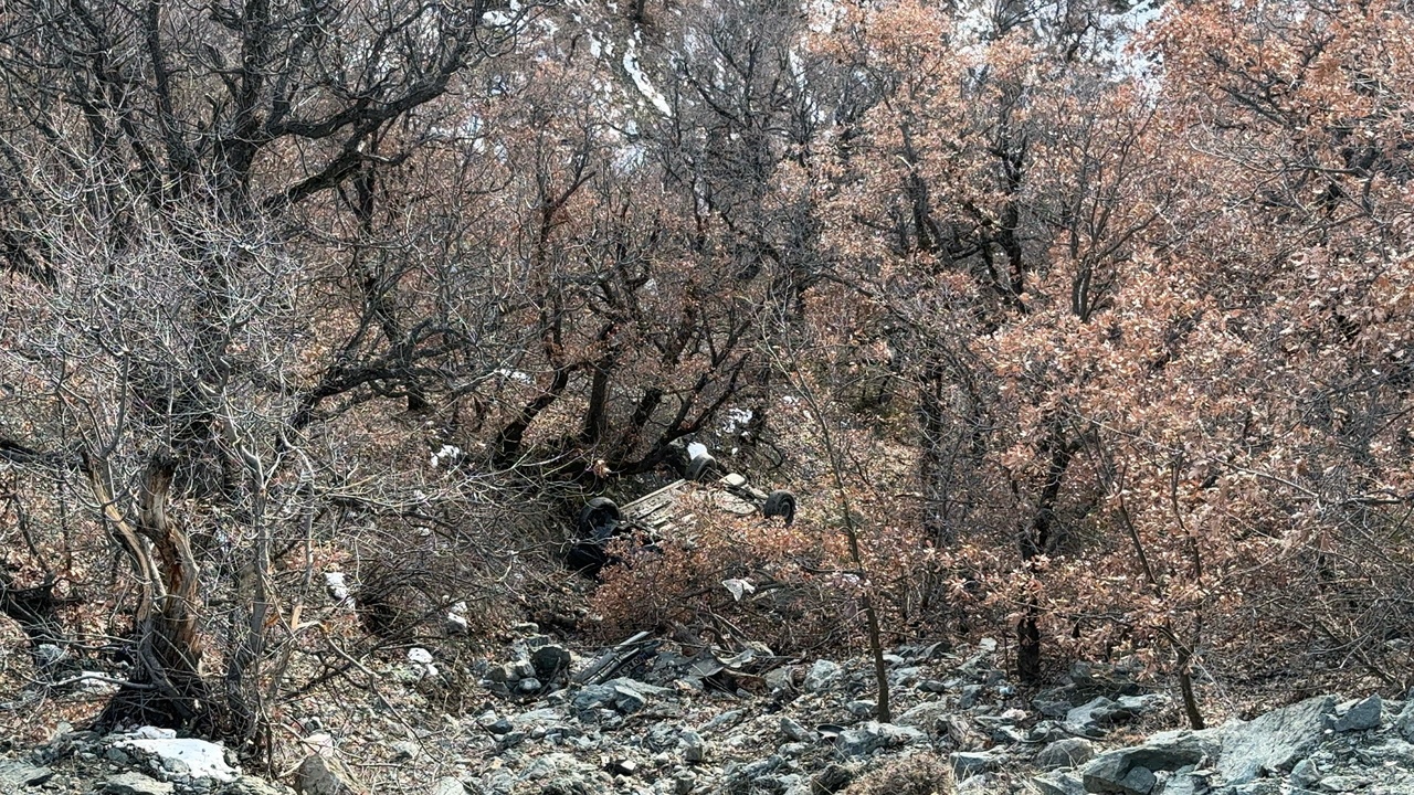 Tokat'ta Uçurumdan Düşen Otomobilde 4 Kişi Yaralandı