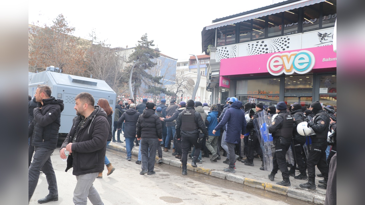 DEM Parti'den Barış Çağrısı