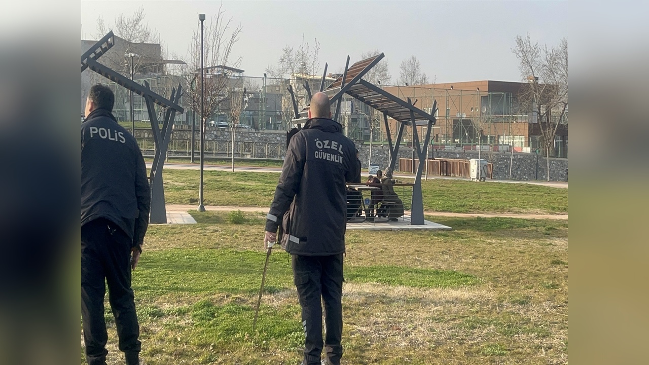 Güvenlik Görevlisi Kavga Sırasında Yaralandı