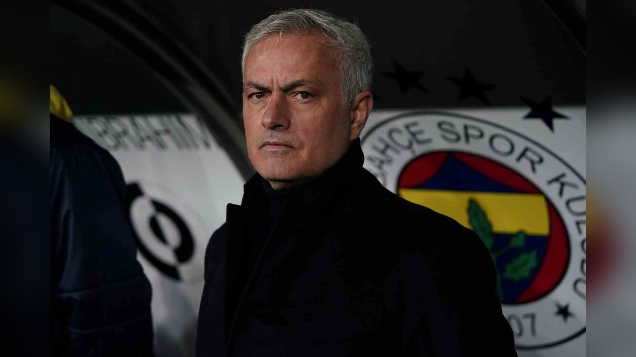 Jose Mourinho, Takımda 5 Yeni Değişiklik Yaptı