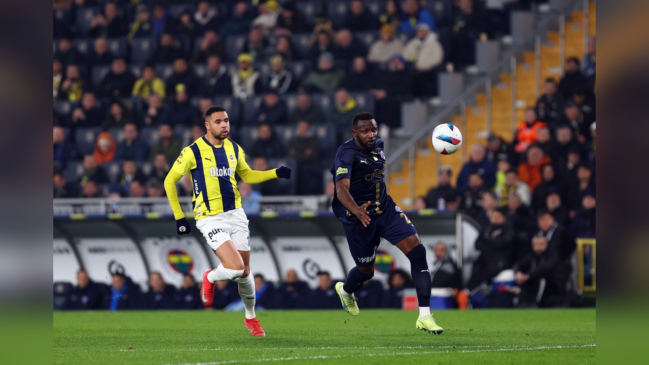 Fenerbahçe, Kasımpaşa'yı 3-1 Mağlup Etti