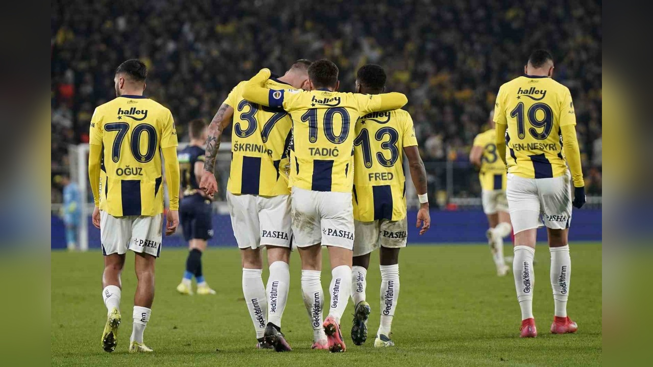 Fenerbahçe, Kasımpaşa'yı 12. Kez Yendi