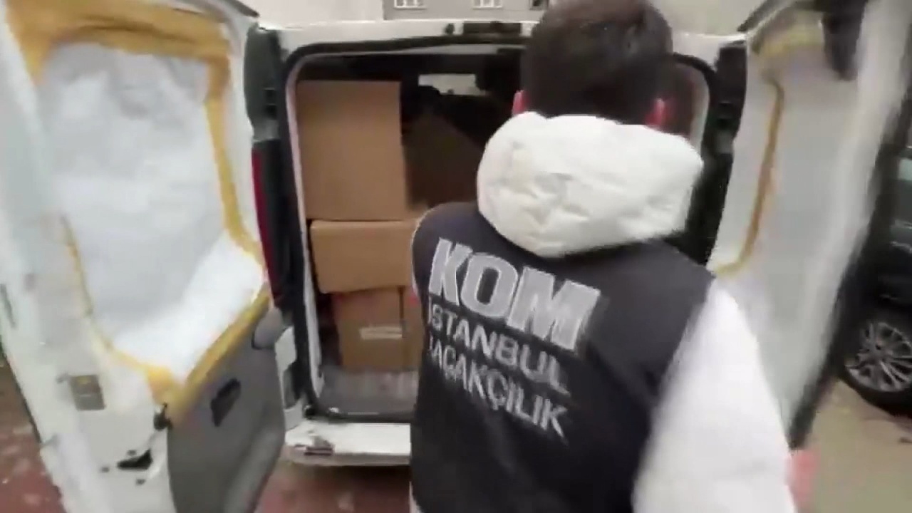 İstanbul'da Kaçak Parfüm Operasyonu: 150 Milyon Lira Değerinde Ürün Ele Geçirildi