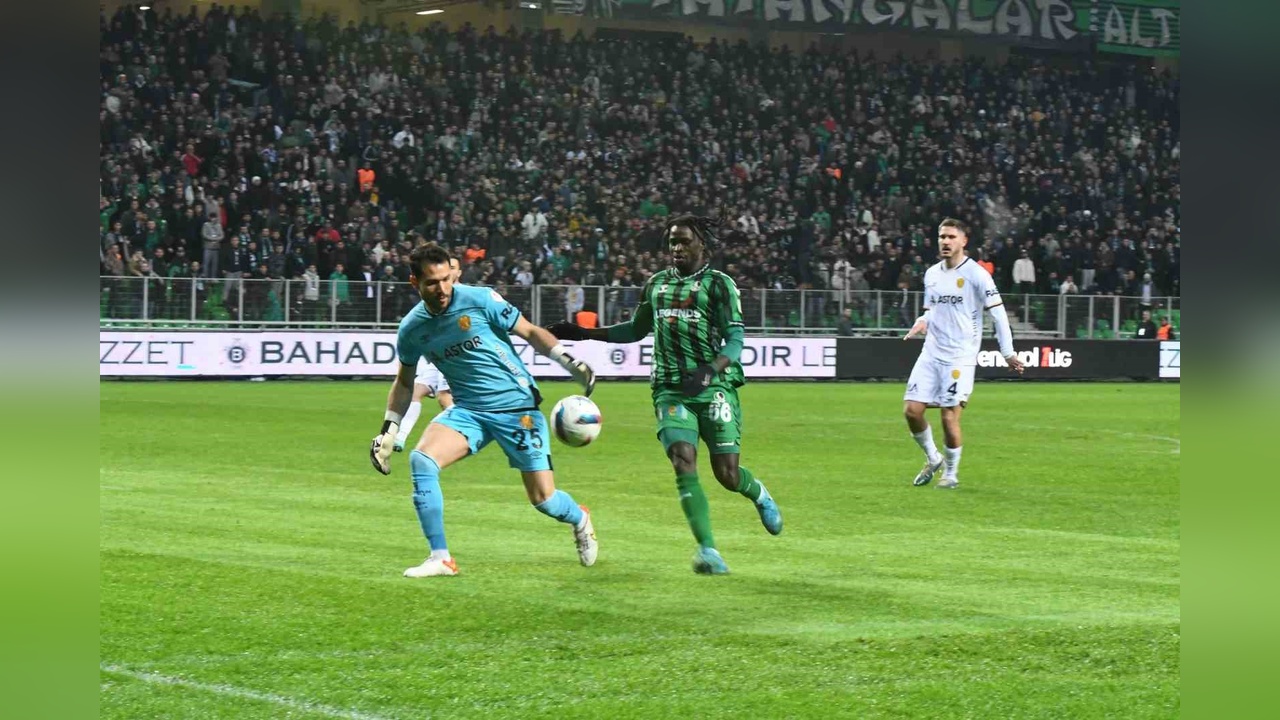 Sakaryaspor ve MKE Ankaragücü Beraberlikte Buluştu