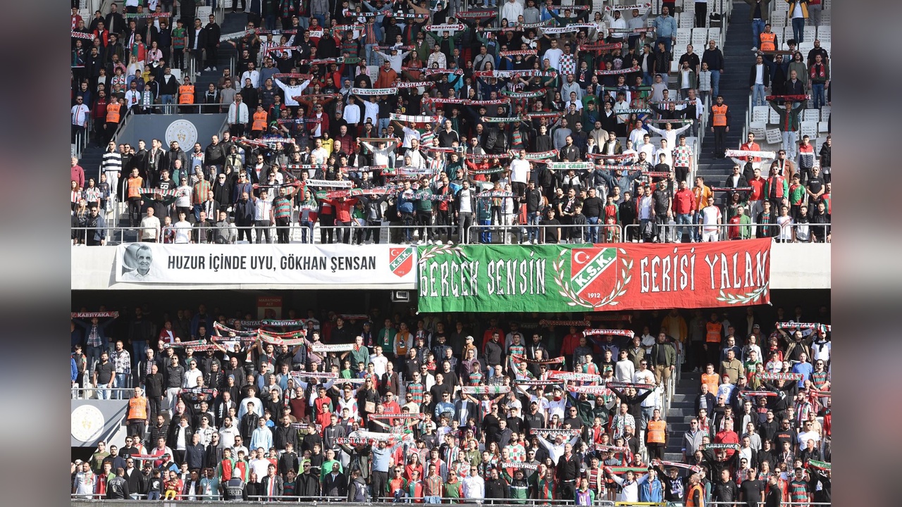 Karşıyaka Taraftarı Birlik Olma Çağrısında Bulundu