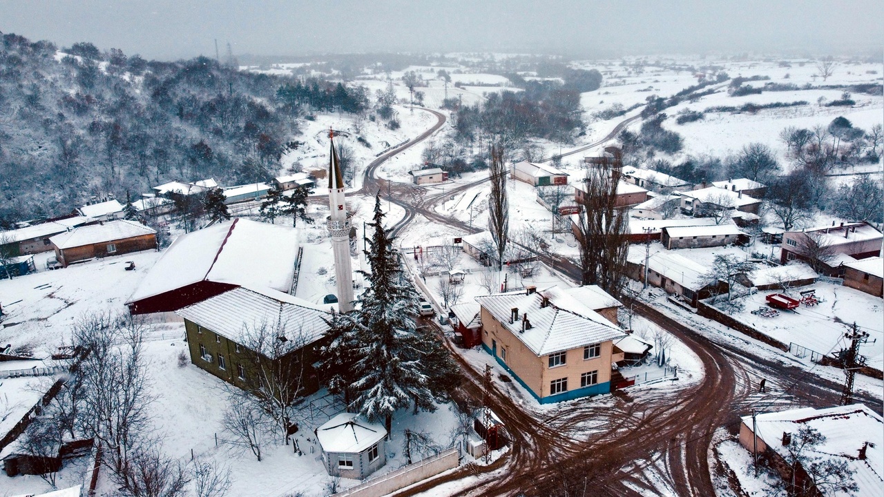 Edirne ve Kırklareli Yüksek Kesimlerine Kar Yağdı