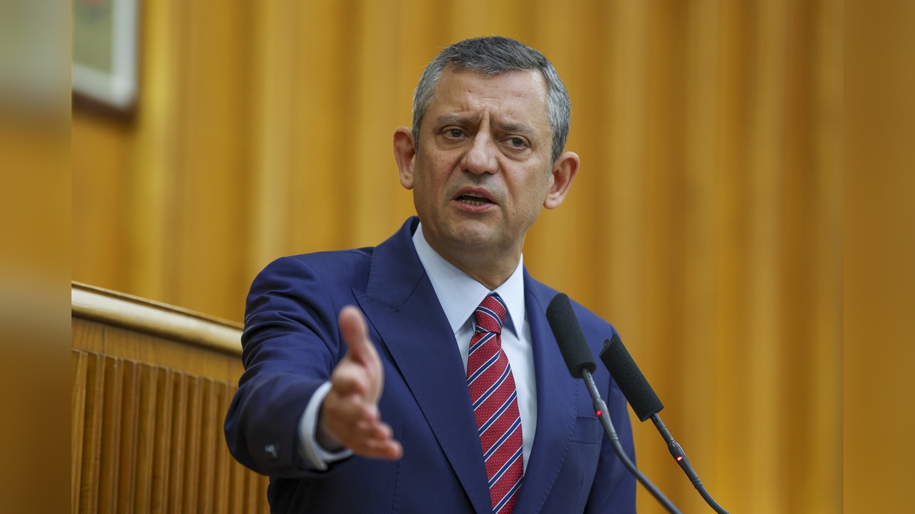 Özgür Özel, Darbelere Karşı Kararlılığını Vurguladı
