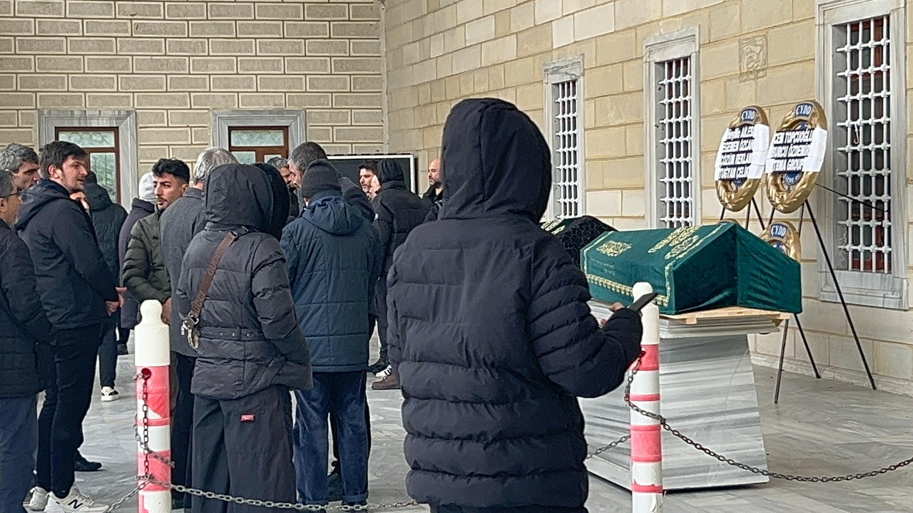 Büyükçekmece'de Silahlı Saldırı: Koray Son Yolculuğuna Uğurlandı