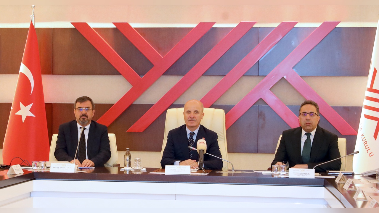YÖK Başkanı Özvar, Tarımda Dijital Teknolojilerin Önemine Vurgu Yaptı