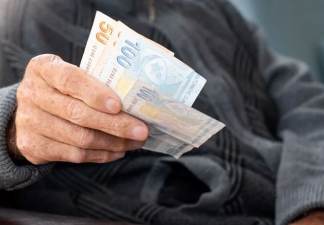 Emekli bayram ikramiyesi ve banka promosyonları kaç lira olacak?